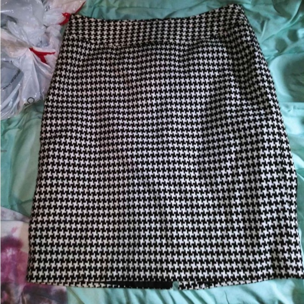 Worthington skirt